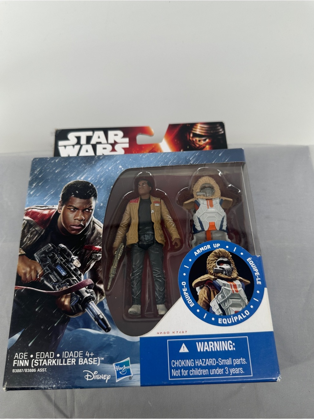 2015 Star Wars Force Awakens 3.75-Inch Figure FINN Starkiller Base Armor Up NIB